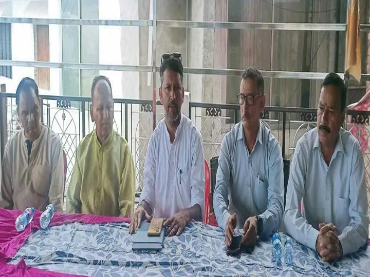 कांग्रेसी बोले, चुनाव में भाजपा कर रही सत्ता का दुरुपयोग