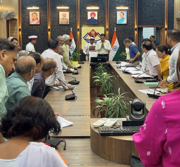 स्वतंत्रता सेनानियों की विरासत अमूल्य, उनके उत्तराधिकारी पूज्यनीय: डीएम का संदेश
